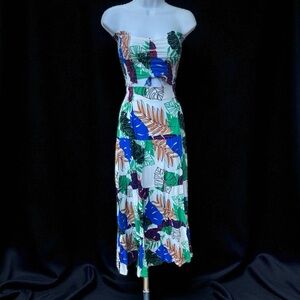 Sale! The cruiser one size skirt set in white tropical blue